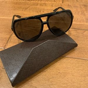 Authentic Gucci aviator sunglasses